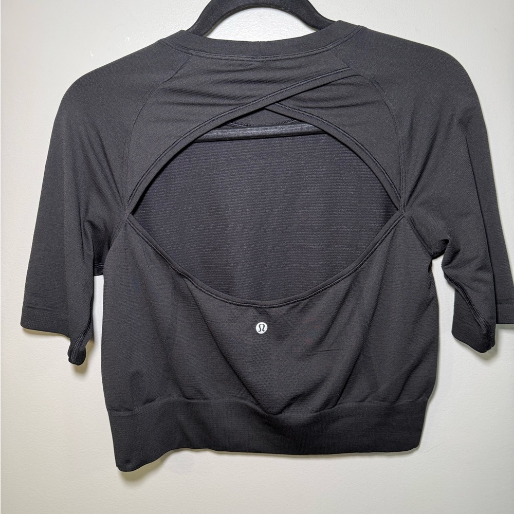 Lululemon Swiftly Open Back Black TShirt